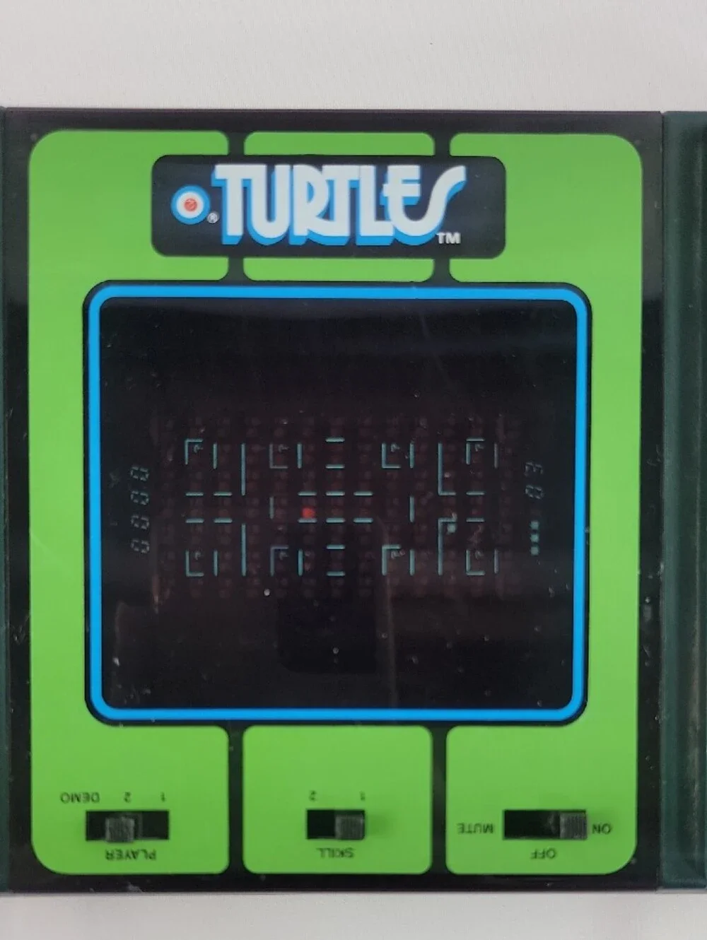 Vintage ENTEX TURTLES No. 6086 Electronic Handheld  video game  VERY RARE
